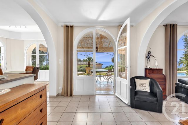 Maison &agrave; vendre - 5 pi&egrave;ces - 143 m2 - Les Issambres - 83 - PROVENCE-ALPES-COTE-D-AZUR