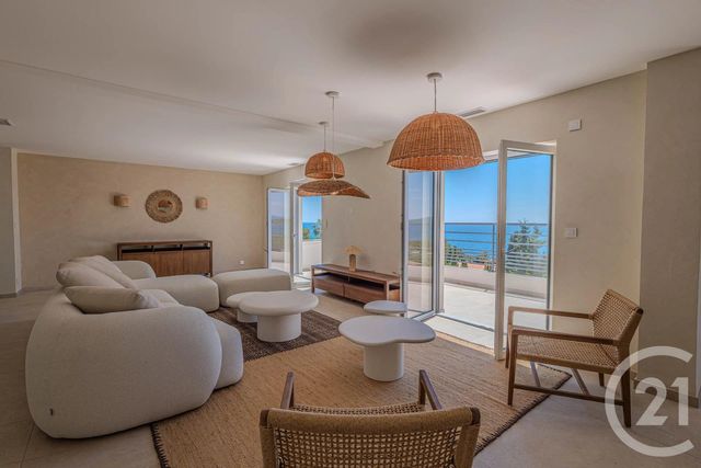 Maison &agrave; vendre - 8 pi&egrave;ces - 230,09 m2 - Roquebrune Sur Argens - 83 - PROVENCE-ALPES-COTE-D-AZUR