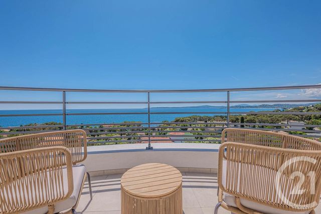 Maison &agrave; vendre - 8 pi&egrave;ces - 230,09 m2 - Roquebrune Sur Argens - 83 - PROVENCE-ALPES-COTE-D-AZUR