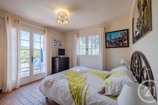 Maison &agrave; vendre - 9 pi&egrave;ces - 228,71 m2 - Ste Maxime - 83 - PROVENCE-ALPES-COTE-D-AZUR