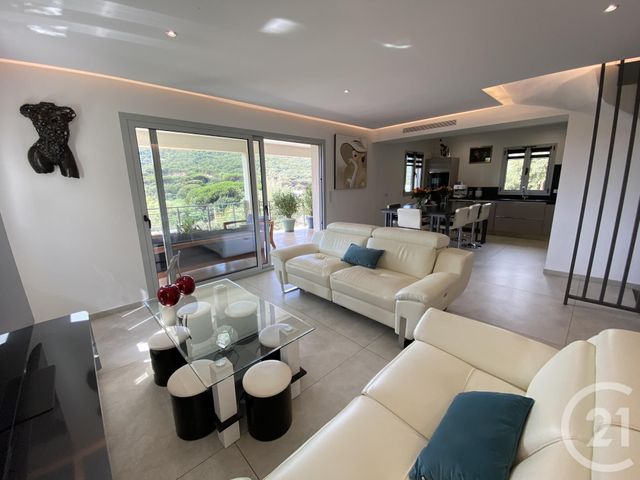 Maison &agrave; vendre - 6 pi&egrave;ces - 166 m2 - Ste Maxime - 83 - PROVENCE-ALPES-COTE-D-AZUR