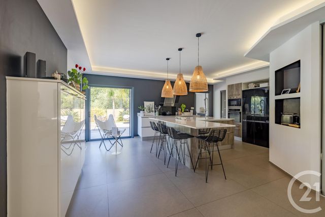 Maison &agrave; vendre - 6 pi&egrave;ces - 285 m2 - Frejus - 83 - PROVENCE-ALPES-COTE-D-AZUR