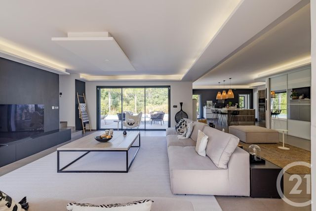 Maison &agrave; vendre - 6 pi&egrave;ces - 285 m2 - Frejus - 83 - PROVENCE-ALPES-COTE-D-AZUR
