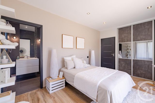 Maison &agrave; vendre - 6 pi&egrave;ces - 285 m2 - Frejus - 83 - PROVENCE-ALPES-COTE-D-AZUR