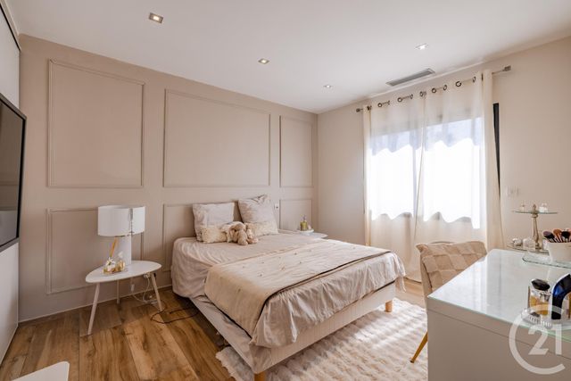 Maison &agrave; vendre - 6 pi&egrave;ces - 285 m2 - Frejus - 83 - PROVENCE-ALPES-COTE-D-AZUR