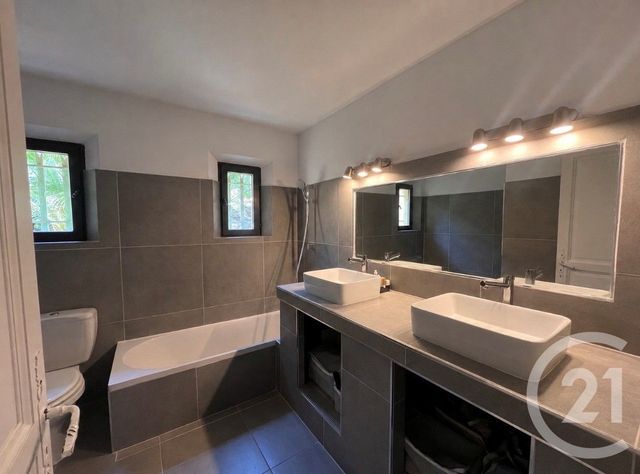 Maison &agrave; vendre - 7 pi&egrave;ces - 130 m2 - Ste Maxime - 83 - PROVENCE-ALPES-COTE-D-AZUR
