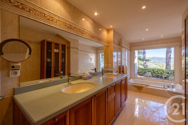 Maison &agrave; vendre - 8 pi&egrave;ces - 289,94 m2 - Ste Maxime - 83 - PROVENCE-ALPES-COTE-D-AZUR