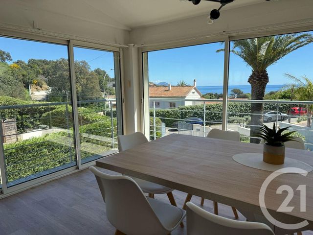 Maison &agrave; vendre - 7 pi&egrave;ces - 160 m2 - Les Issambres - 83 - PROVENCE-ALPES-COTE-D-AZUR
