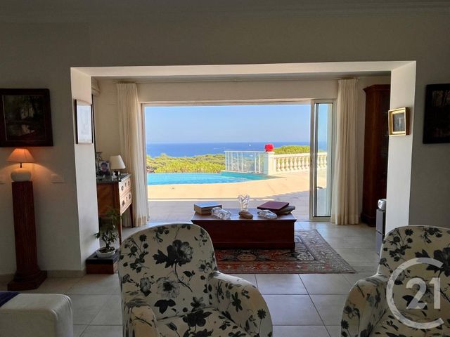 Maison &agrave; vendre - 8 pi&egrave;ces - 241 m2 - Ste Maxime - 83 - PROVENCE-ALPES-COTE-D-AZUR
