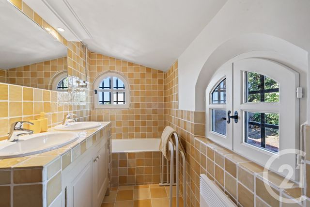 Maison &agrave; vendre - 8 pi&egrave;ces - 180 m2 - Les Issambres - 83 - PROVENCE-ALPES-COTE-D-AZUR
