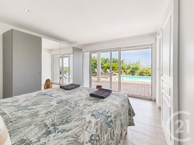 Maison &agrave; vendre - 7 pi&egrave;ces - 161,40 m2 - Frejus - 83 - PROVENCE-ALPES-COTE-D-AZUR
