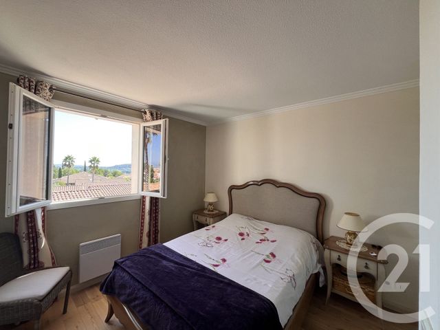 Maison &agrave; vendre - 5 pi&egrave;ces - 71,11 m2 - Roquebrune Sur Argens - 83 - PROVENCE-ALPES-COTE-D-AZUR
