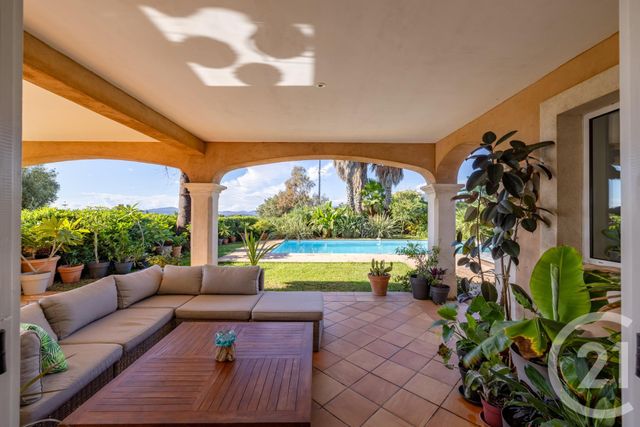Maison &agrave; vendre - 5 pi&egrave;ces - 140 m2 - Ste Maxime - 83 - PROVENCE-ALPES-COTE-D-AZUR