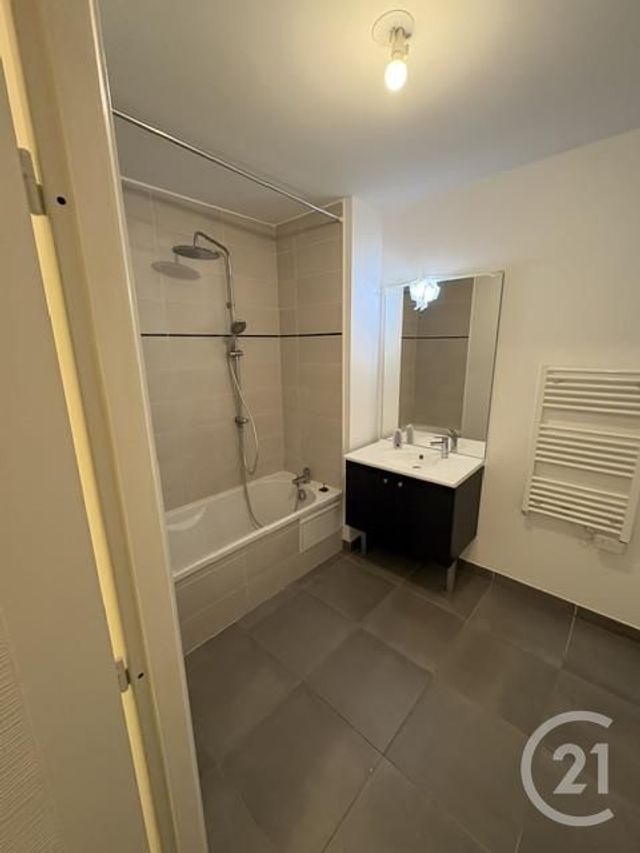 Appartement F4 &agrave; vendre - 4 pi&egrave;ces - 72,82 m2 - Ste Maxime - 83 - PROVENCE-ALPES-COTE-D-AZUR
