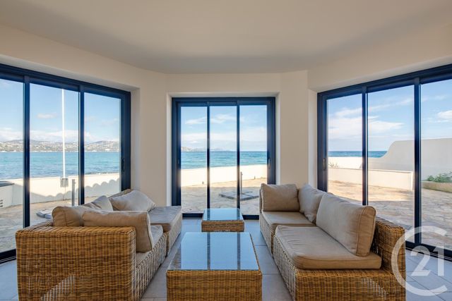 Maison &agrave; vendre - 5 pi&egrave;ces - 134,70 m2 - Ste Maxime - 83 - PROVENCE-ALPES-COTE-D-AZUR