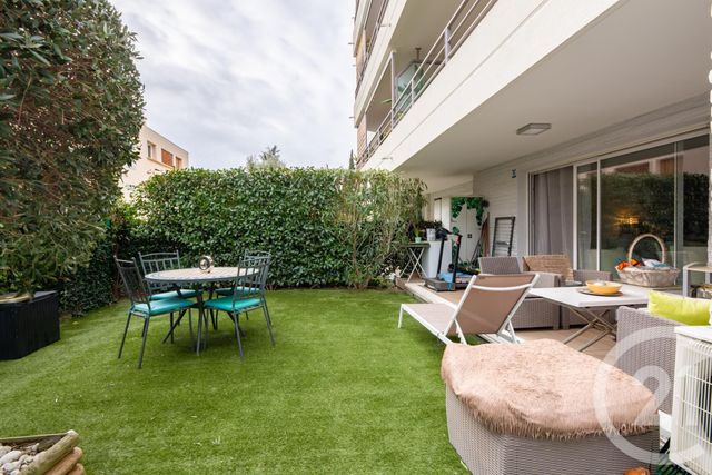 Appartement F2 &agrave; vendre - 2 pi&egrave;ces - 54,77 m2 - St Raphael - 83 - PROVENCE-ALPES-COTE-D-AZUR