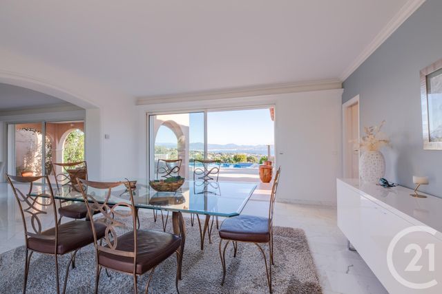 Maison &agrave; vendre - 6 pi&egrave;ces - 220 m2 - Roquebrune Sur Argens - 83 - PROVENCE-ALPES-COTE-D-AZUR