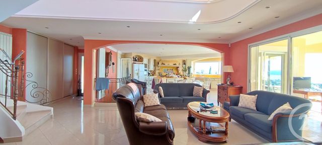 Maison &agrave; vendre - 8 pi&egrave;ces - 330 m2 - Roquebrune Sur Argens - 83 - PROVENCE-ALPES-COTE-D-AZUR