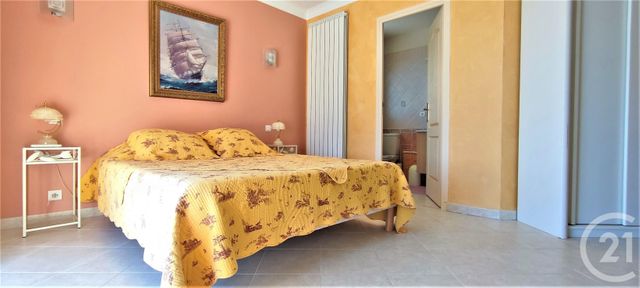 Maison &agrave; vendre - 8 pi&egrave;ces - 330 m2 - Roquebrune Sur Argens - 83 - PROVENCE-ALPES-COTE-D-AZUR