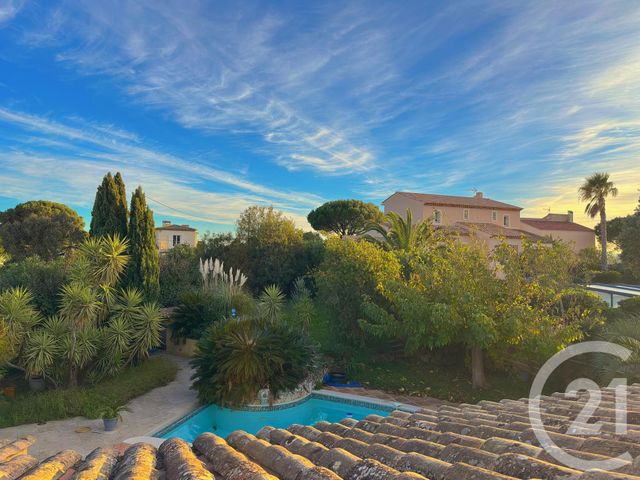 Maison à vendre - 8 pièces - 150 m2 - Ste Maxime - 83 - PROVENCE-ALPES-COTE-D-AZUR