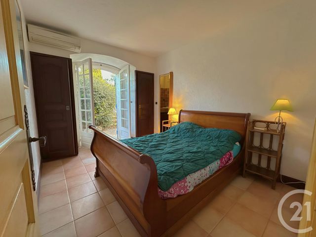 Maison à vendre - 8 pièces - 150 m2 - Ste Maxime - 83 - PROVENCE-ALPES-COTE-D-AZUR