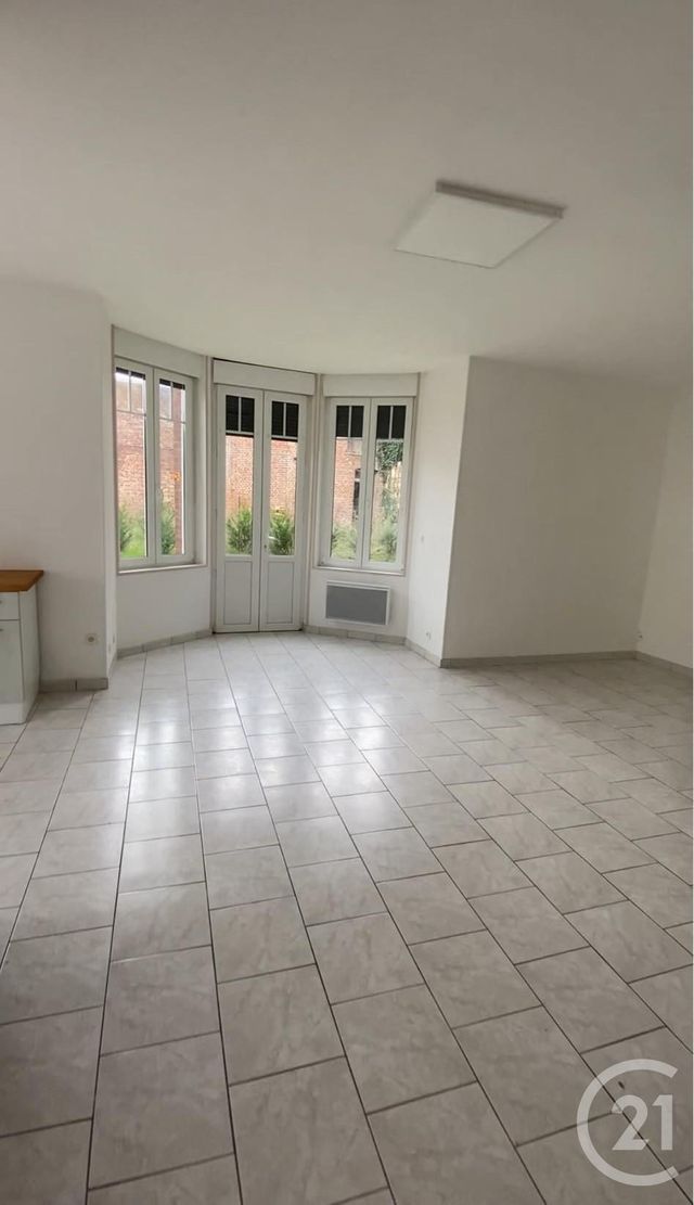 Appartement F4 à louer - 4 pièces - 80 m2 - Peronne - 80 - PICARDIE
