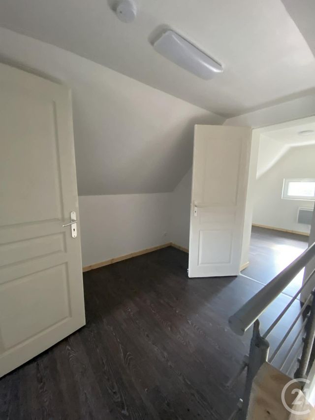 Maison &agrave; louer - 3 pi&egrave;ces - 51 m2 - Sorel - 80 - PICARDIE
