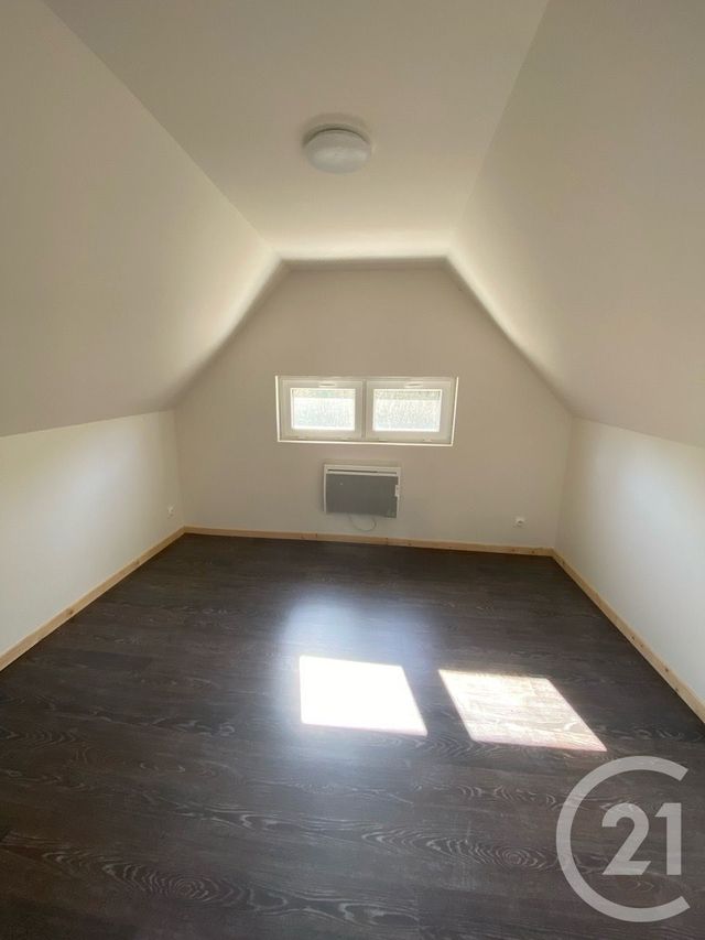 Maison &agrave; louer - 3 pi&egrave;ces - 51 m2 - Sorel - 80 - PICARDIE