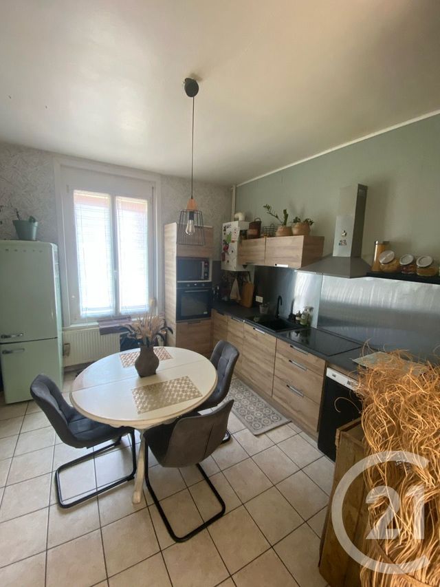 Maison &agrave; louer - 4 pi&egrave;ces - 73 m2 - Peronne - 80 - PICARDIE
