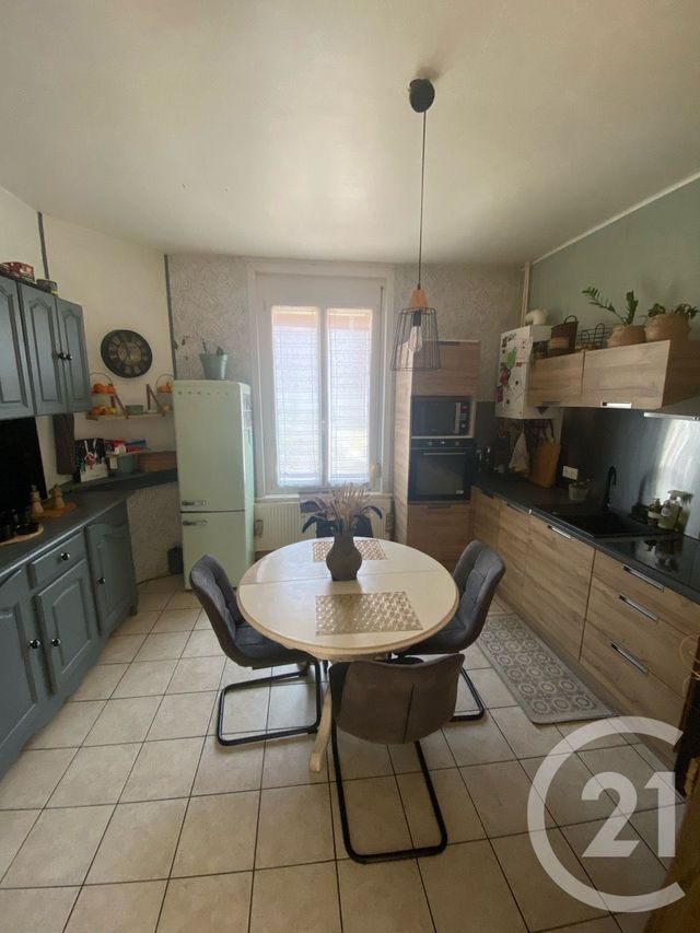 Maison &agrave; louer - 4 pi&egrave;ces - 73 m2 - Peronne - 80 - PICARDIE