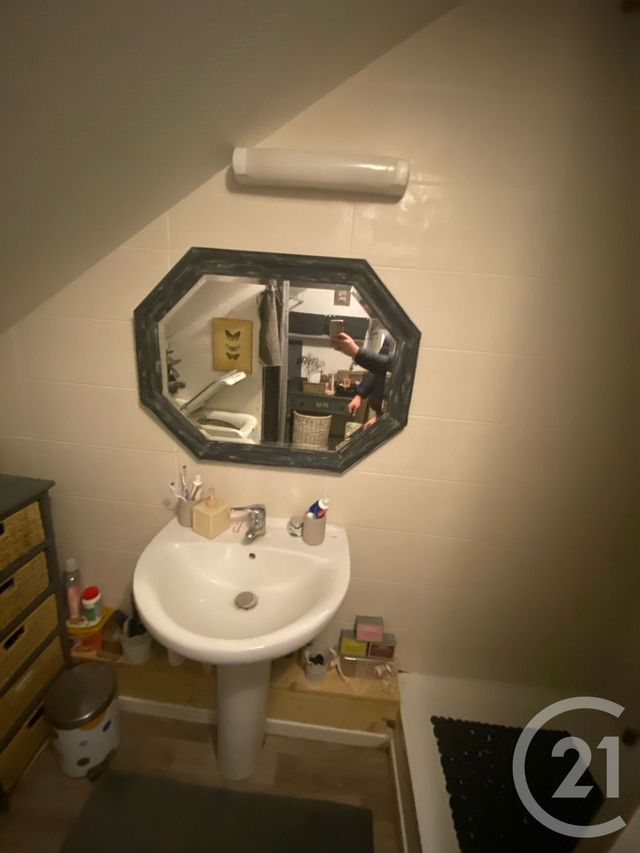 Maison &agrave; louer - 4 pi&egrave;ces - 73 m2 - Peronne - 80 - PICARDIE