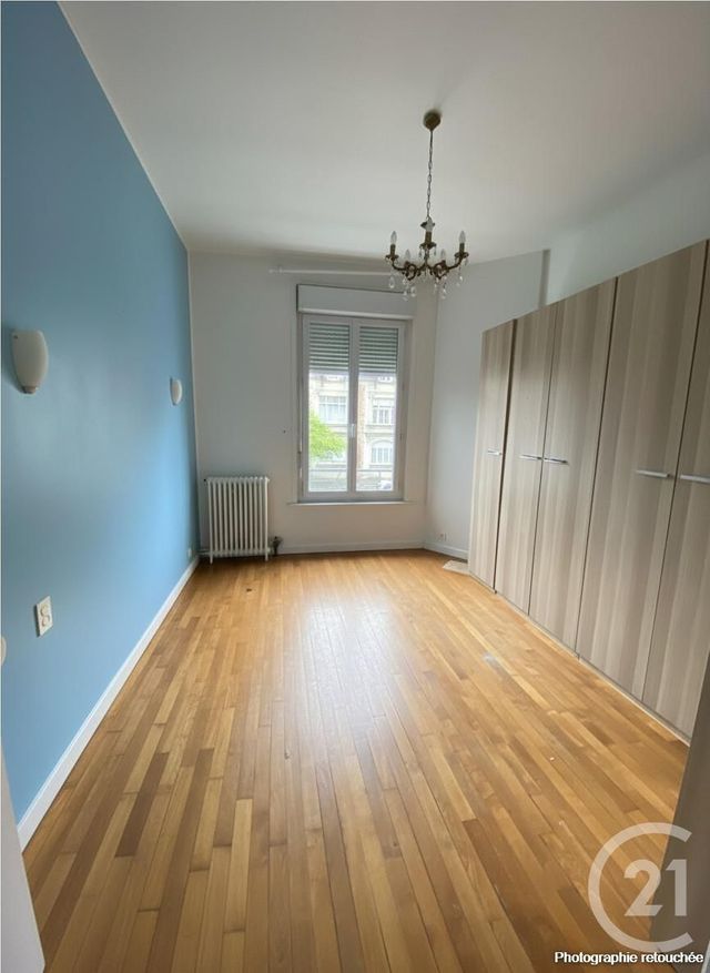 Appartement F4 &agrave; louer - 4 pi&egrave;ces - 123,64 m2 - Peronne - 80 - PICARDIE