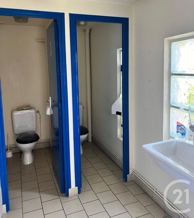 Local commercial à louer - 100.0 m2 - 80 - Somme
