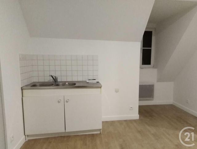 Appartement F2 &agrave; louer - 2 pi&egrave;ces - 54,70 m2 - Peronne - 80 - PICARDIE