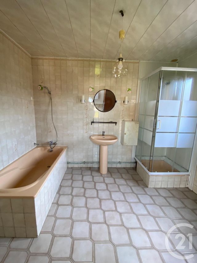 Maison &agrave; louer - 3 pi&egrave;ces - 67,63 m2 - Gauchy - 02 - PICARDIE