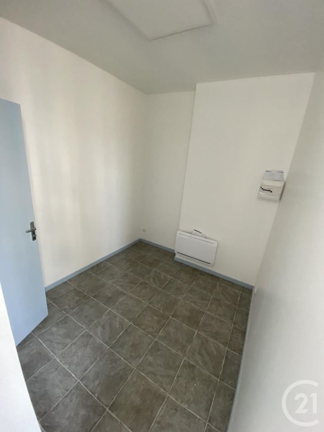 Appartement Studette &agrave; louer - 1 pi&egrave;ce - 12 m2 - Peronne - 80 - PICARDIE