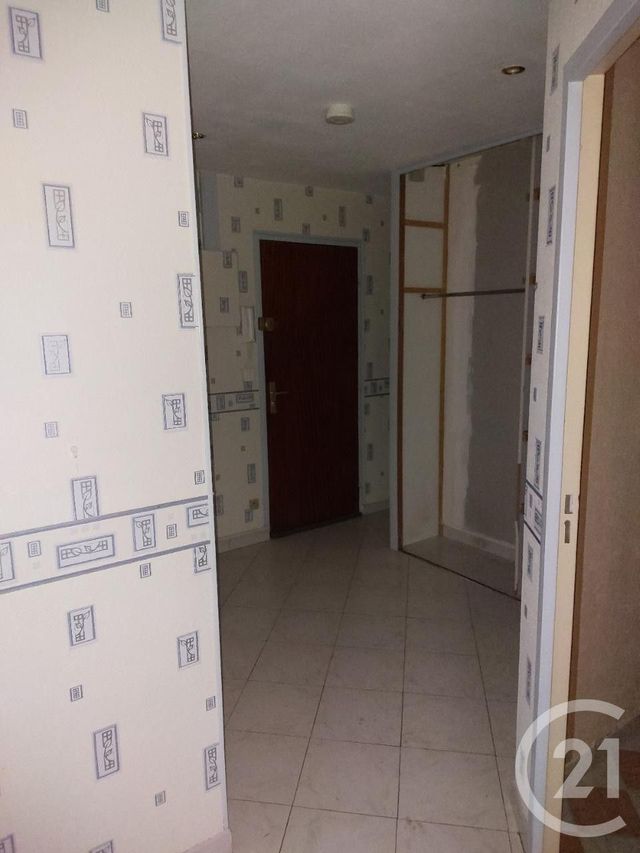 Appartement à vendre - 3 pièces - 67,80 m2 - St Memmie - 51 - CHAMPAGNE-ARDENNE