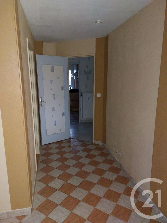 Appartement à vendre - 3 pièces - 67,80 m2 - St Memmie - 51 - CHAMPAGNE-ARDENNE