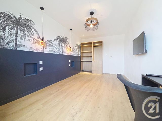 Appartement F4 &agrave; louer - 4 pi&egrave;ces - 79,11 m2 - Compiegne - 60 - PICARDIE