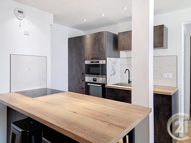 Appartement F4 &agrave; louer - 4 pi&egrave;ces - 79,11 m2 - Compiegne - 60 - PICARDIE