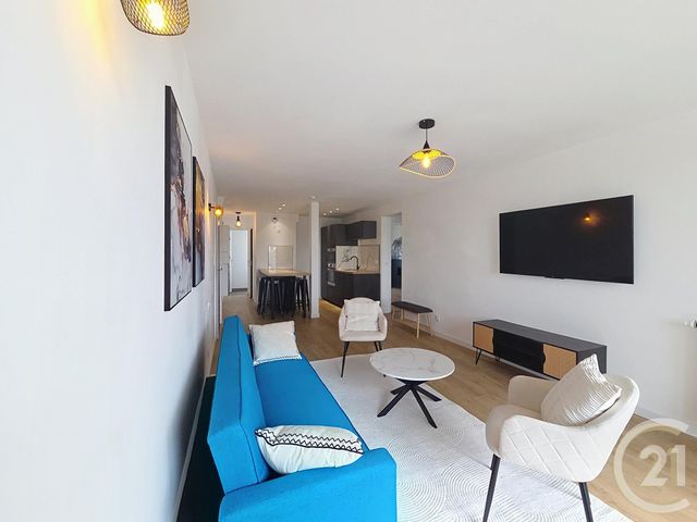Appartement F4 &agrave; louer - 4 pi&egrave;ces - 79,11 m2 - Compiegne - 60 - PICARDIE