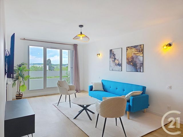 Appartement F4 &agrave; louer - 4 pi&egrave;ces - 79,11 m2 - Compiegne - 60 - PICARDIE