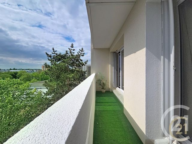 Appartement F4 &agrave; louer - 4 pi&egrave;ces - 79,11 m2 - Compiegne - 60 - PICARDIE