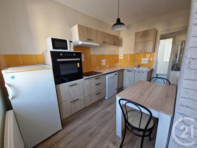 Appartement F3 &agrave; louer - 3 pi&egrave;ces - 61 m2 - Compiegne - 60 - PICARDIE