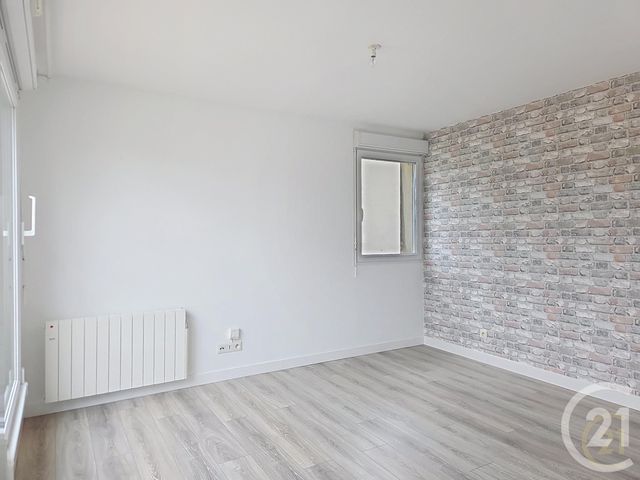 Appartement F2 &agrave; louer - 2 pi&egrave;ces - 43,15 m2 - Lacroix St Ouen - 60 - PICARDIE