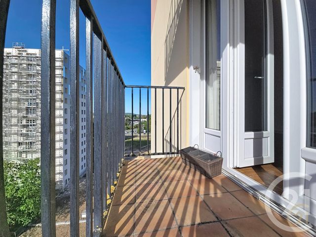 Appartement F3 &agrave; louer - 3 pi&egrave;ces - 68,30 m2 - Compiegne - 60 - PICARDIE