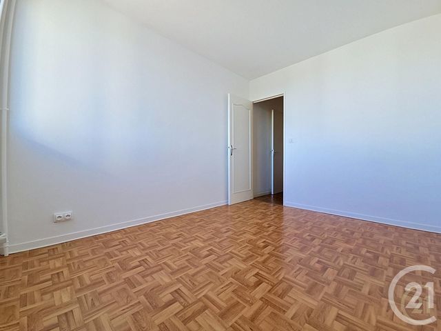 Appartement F3 &agrave; louer - 3 pi&egrave;ces - 68,30 m2 - Compiegne - 60 - PICARDIE