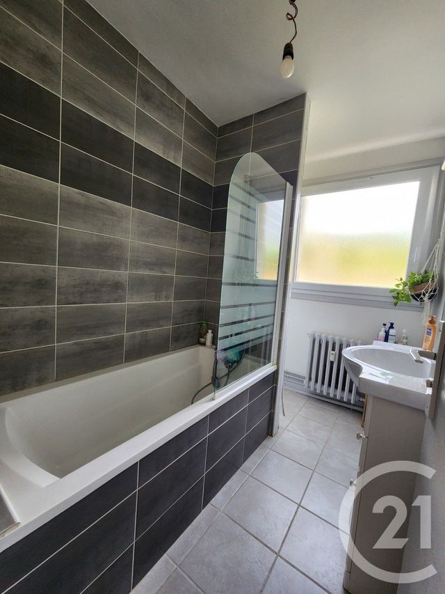 Appartement F3 &agrave; vendre - 3 pi&egrave;ces - 61,21 m2 - 60 - PICARDIE