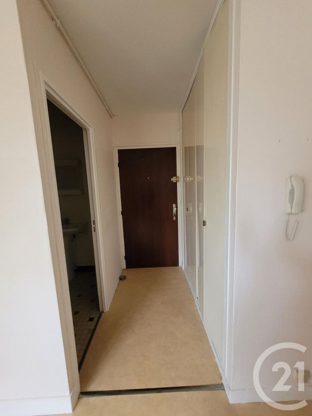 Appartement T1 &agrave; vendre - 1 pi&egrave;ce - 27,95 m2 - Compiegne - 60 - PICARDIE
