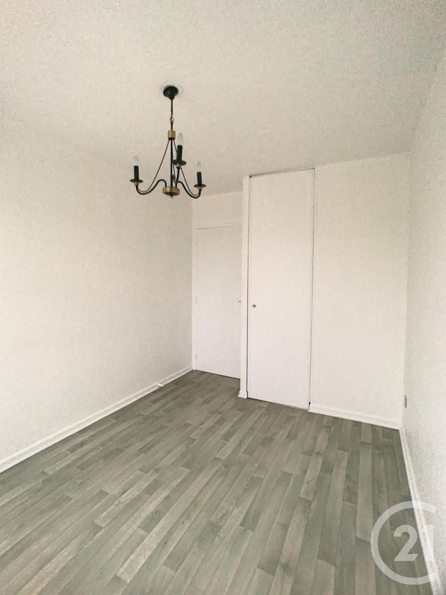Appartement F3 &agrave; louer - 3 pi&egrave;ces - 64 m2 - Compiegne - 60 - PICARDIE